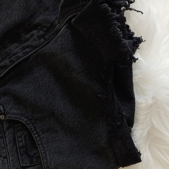 Forever 21 denim shorts - Picture 7 of 13